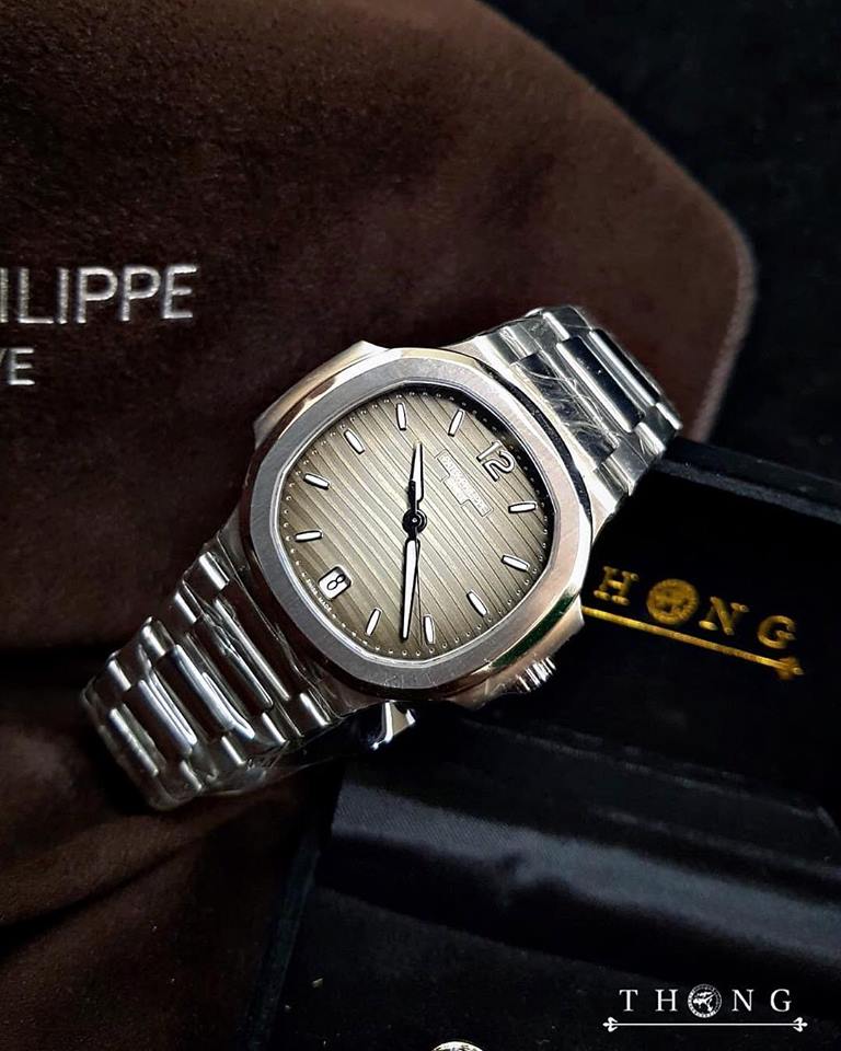 Patek Philippe 7118/1a-011