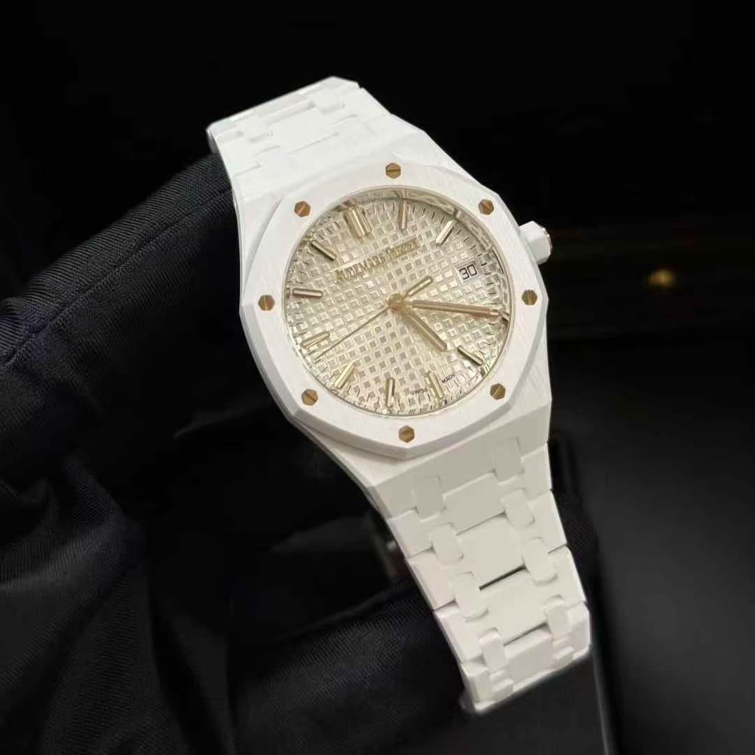 Audemars Piguet Royal Oak White Ceramic (Ref. 77350CB.OO.1266CB.01)