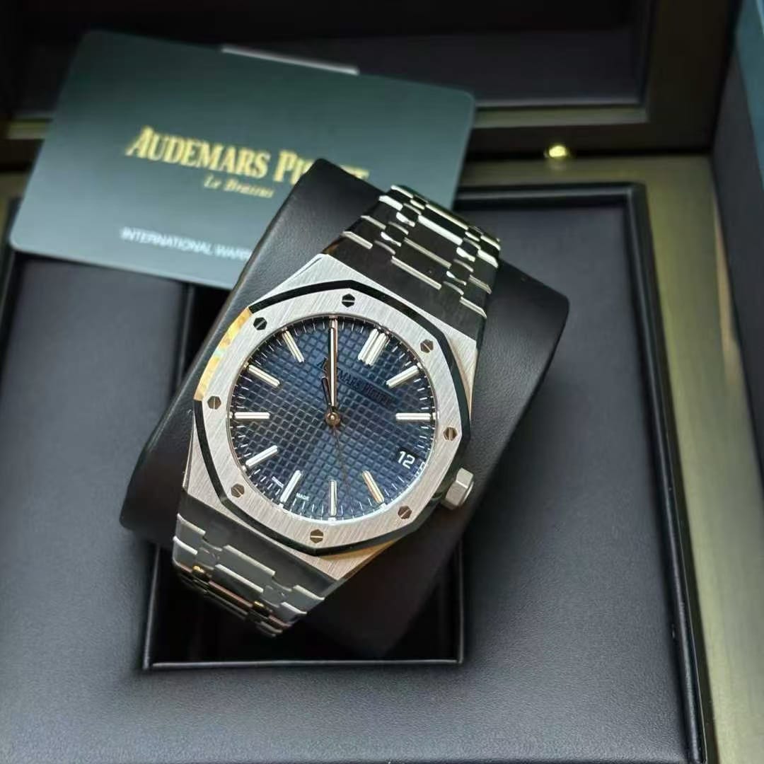 Audemars Piguet Royal Oak Selfwinding Ref. 15510ST.OO.1320ST.06 (Blue Dial)